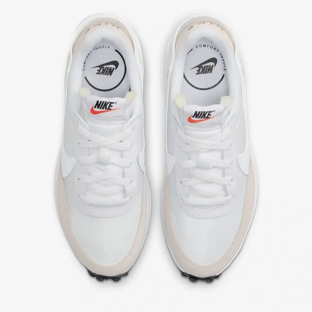 NIB Nike Waffle Debut Trainers Women’s 6.5 - Picture 7 of 15